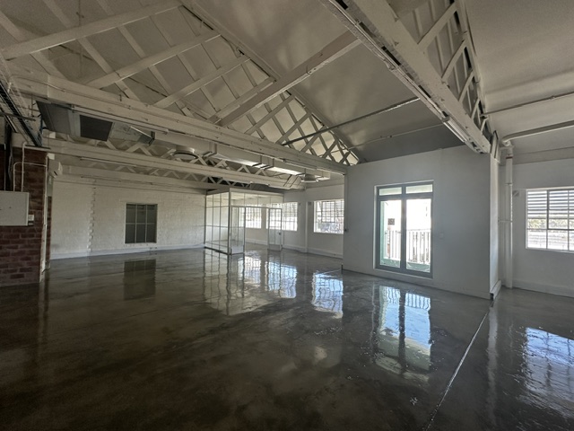 To Let Commercial Property for Rent in Woodstock Western Cape